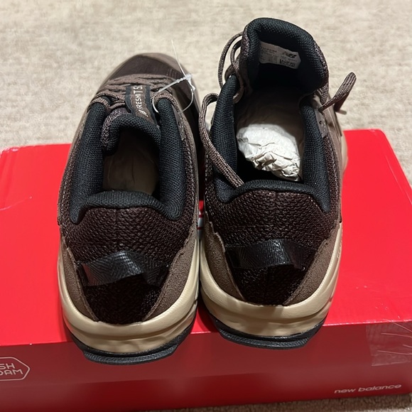 New Balance Sneakers - Picture 3 of 5